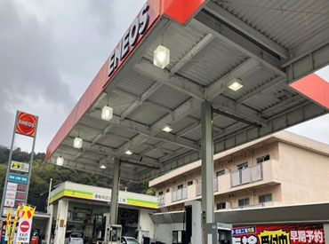 学生・フリーターさん中心に活躍中！
髪型、髪色、ネイル、ピアスなど勤務中もオシャレOK★