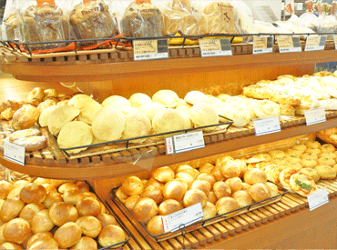 そごう広島店は駅から徒歩1分の好立地♪
自転車通勤も可能です◎