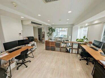 \20~40代の女性活躍中/
アットホームな雰囲気で居心地抜群◎
慣れてきたら在宅OK&1日6時間~OKで働きやすい♪