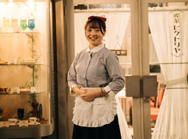 【コスチューム貸与】
昭和レトロの衣装に身を包めば、まるでタイムスリップした気分に◎
特別な世界観を楽しみませんか♪