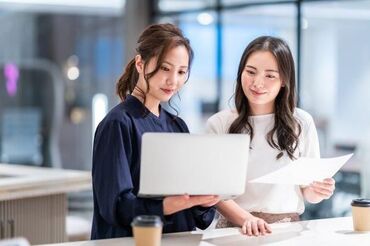 スキルアップ講座や研修制度も充実*
事務デビュー応援◎
スキルより“やる気”を重視します!