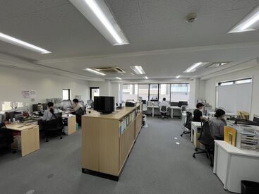 社会保険労務士法人トラストブレイン 将来的に正社員も目指せる職場環境◎
・土日休み
・9時～18時の中で5時間～OK
・華美でない程度で私服、ネイルなどおしゃれもOK
