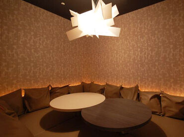 「本業のプラスして稼ぎたい」
「シフトが柔軟なところで自由に働きたい」
そんな希望もお気軽にご相談くださいね♪