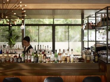 「ありがとう」や「さっきの対応よかったよ！」etc.
チームワークの良さがジマン。だから、忙しい時でも楽しく働けるんです♪