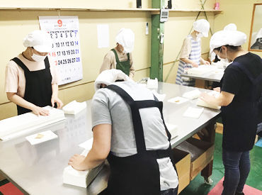 タクロスという特殊な繊維を検品するお仕事です！
未経験の方もしっかりサポートするので
安心してくださいね◎