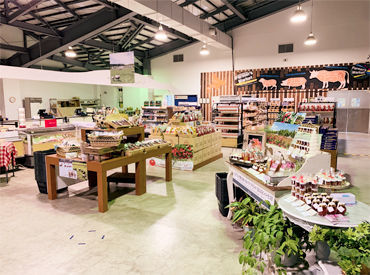 家事や子育てに合わせた勤務や、
Wワークさんの土日のみのシフトOK★
無理のない範囲で働きましょう!