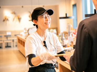 ベッセルイン高田馬場駅前 お子さんの学校⾏事や
家族の通院・介護などの予定に合わせて、
無理なく働ける柔軟シフト♪