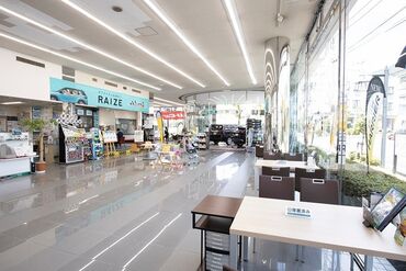 自慢はスタッフの仲の良さ♪
気の良い店長や素敵な先輩がアナタをお待ちしてます◎
一緒に楽しく働きましょう！