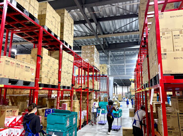 ★空調完備の快適倉庫内
休憩室などもキレイでとっても安心なんです♪