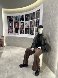 トレンドをミックスしたモードと、
サブカルチャーからインスピレーションを得た最新のストリートファッションを展開◎

