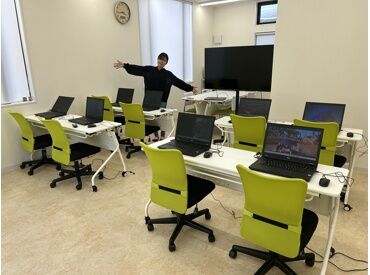 合同会社ドリーマーズギルド（メグリアエムパーク校） 子どもと関わるお仕事で新しい一歩をふみだしませんか？
先輩スタッフがしっかりサポートするから、未経験でも安心♪