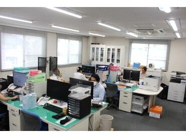 ◆残業ほぼなしで働きやすい!
ワークライフバランス重視の職場です◎
社用車のプライベート利用もできます♪
