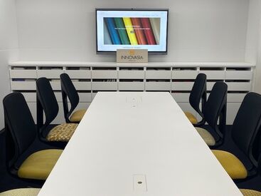 少人数のアットホームな職場で、インテリアやファッションに興味のある方も楽しく活躍できます♪