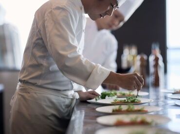 感動の瞬間に携われるので、
思い出にもなるレアバイト♪
就活に活かせる経験にもなるんです◎