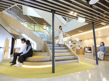 中央商運株式会社 ジャンボフェリー[りつりん2/あおい]
2隻のうち[あおい]は近年建造の船♪
船内はキレイ×上質な空間で、快適に勤務できます＊