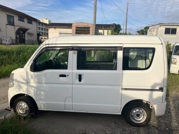 20～40代のスタッフ活躍中！
運転するのは軽バンなので、
普通免許があればOK♪
運転するのが好きな方にオススメです◎