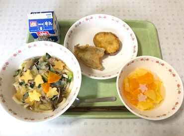 給食を通して、子供たちの健やかな成長を陰からサポート♪
作業自体は難しいものではないので、未経験の方もご安心ください！