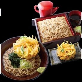 子育てが落ち着いた主婦さんも活躍中！
スタッフ同士、連携をとりながら協力して働いてます◎
