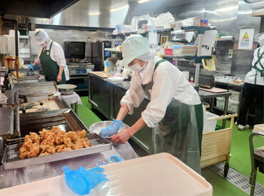 先輩スタッフが付きっきりでサポートするから
初めての作業でもご安心ください！
ブランクある方も大歓迎★彡