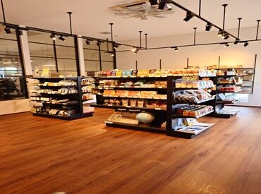 お店の雰囲気が気になる方は職場見学もOK◎
未経験スタートのスタッフ多数★