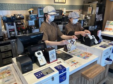 話題の新商品や定番のドーナツに囲まれながら
新店舗のミスタードーナツを一緒に盛り上げていきましょう♪
