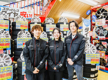 どんな人、雰囲気で働くかって大切ですよね…。当店なら安心！スタッフ同士の仲の良さは"最高"！焼き肉Partyをしたりも♪