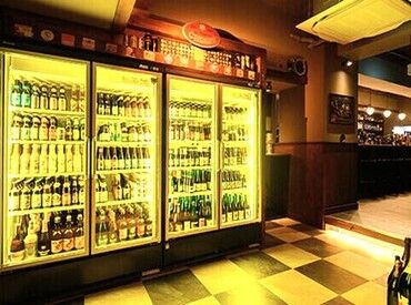 新宿 Frigo　-フリゴ- 「お酒が大好き」「接客が好き」「ヨーロッパの食文化に触れたい」etc.
応募理由はなんでもOK！20代スタッフ中心に活躍中！

