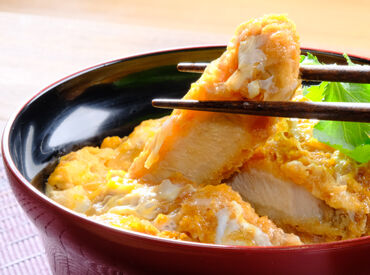 出勤時は入浴が無料＆お食事割引あり！
スタッフ特典でお得感を味わえる♪