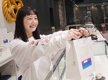 株式会社名鉄生活創研　名鉄商店 接客＆販売が好きな方大歓迎♪
ご応募お待ちしております☆