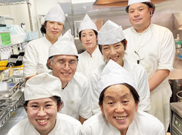 豊田上郷サービスエリア(上り線) ほとんどのスタッフが未経験からのスタートでした★
優しい先輩ばかりだから、いつだって気軽に相談もできちゃいます♪