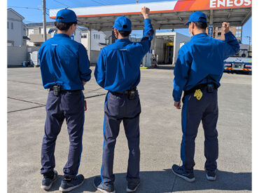 ＜10～40代まで幅広い世代が活躍中！＞
学生・フリーターも多く、長く続けているスタッフが多数います★