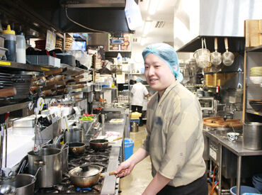 和食麺処サガミ 香芝店[0201] ◆スタッフの声◆
季節のメニューは調理工程や味を知るために試食することも♪
旬の"美味しい"を先取りできちゃう◎