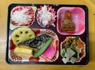 産経新聞 HCIC 毎日手作りしている“体にやさしい夕食のおかず”を、
地域のみなさまへお届けしているお仕事★