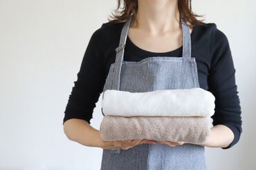 株式会社ジャスト・ワン（愛媛県東温市） ＼人気のモクモク&シンプル作業／
衣類やタオルなどをたたむだけ☆
家事の延長でお小遣いGET♪
主婦さん活躍中！