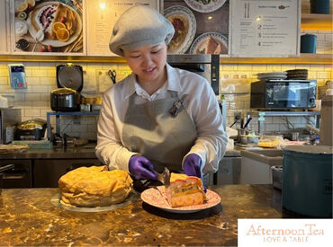 アフタヌーンティー・ラブアンドテーブル 静岡パルシェ 卒業・進路の決まった高校生も大歓迎！まずはお気軽にご応募くださいね♪