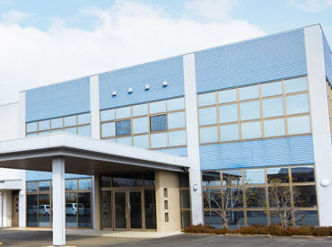 株式会社上原製作所 鳥栖事業所 ＼こんな方は歓迎！／
◆定年退職したけどまだまだ働きたい方
◆月給14万以上稼ぎたい方
※直近1年間で、60歳以上が3名入社！