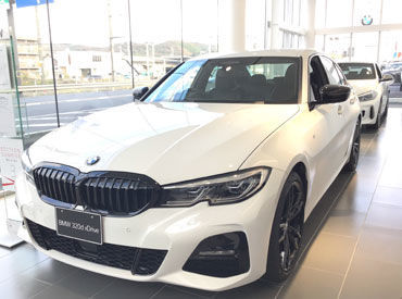 Alcon　松江店 ＼車好きな方にオススメ♪／
BMW/MINIに携われる♪
高級車を扱う貴重な経験ができるお仕事★
詳しい知識やスキルは不要です！