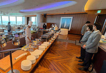 ＜同期も多く働きやすい＞
始めた時期も歳も近い仲間が中心、
不安ンあ気持ちも共有できて働きやすい♪