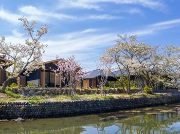 AUBERGE YUSURA 少なめ残業でオンとオフのメリハリもバッチリ！
お仕事終わりの予定も立てやすく
「自分の時間も大切にしたい…」という方にも♪