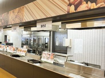 MASTERS CAFE　福大医学部店(マスターズカフェ) 新しく綺麗な食堂です。
福大内にリニューアルオープン。