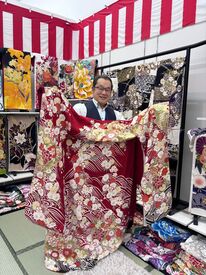 学生さんも大歓迎◎
誰でもできる簡単なアンケート調査！
声かけに緊張する方も、店舗スタッフのサポートがあるので安心☆