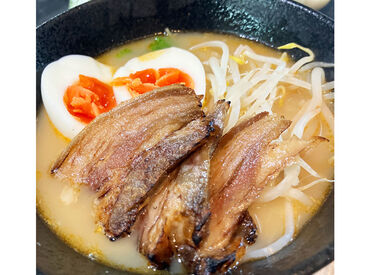まかないは毎日メニューが変わります！
ラーメンやオムライス等々..
どれも絶品です！！