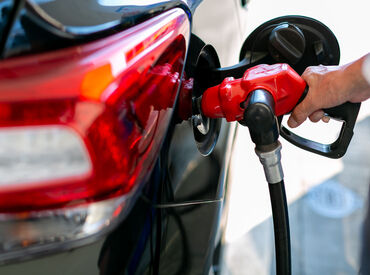 カード新規発行の営業やノルマは一切ありません◎
給油などのシンプルなお仕事だけでOK！