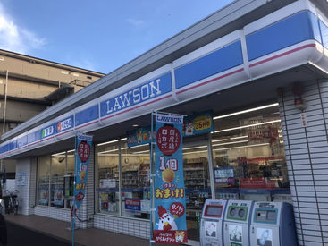 ローソン 千葉末広五丁目店 ＼レジ作業が30％軽減／
完全フルセルフレジを導入して、
スタッフの負荷を軽減◎
未経験の方も安心してスタートできます♪