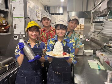 メディアでも話題のお洒落なお店♪
和気あいあいとした職場で先輩Staffがイチからお仕事を伝授しますよ！