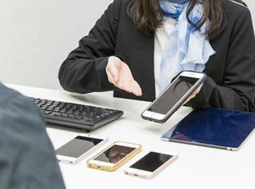 株式会社新通エスピー　※勤務地：なんば駅周辺 未経験でも高時給1500円スタート！
さらに交通費も全額支給で、
安定した収入を得ることができます◎