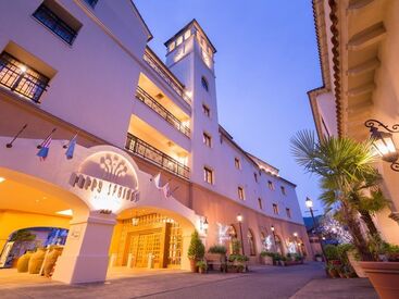 ポピースプリングス　リゾート＆スパ ＼* アナタらしく働ける！ *／
幅広い年代のスタッフが活躍★
だからこそ、「スタッフの働きやすさ」を大切にしています