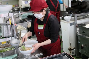 ＼夜勤なし！／
遅くても20時半までのシフトなので、
ワークライフバランスを取りながら働ける環境です◎