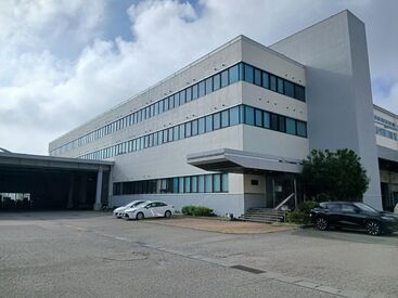 石川アサヒ運送株式会社 50名以上の男女スタッフ活躍中♪
先輩スタッフが丁寧にサポートします◎