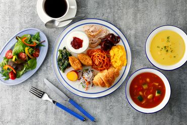 主婦さん多数活躍中！
スタッフ同士の仲も良く、雰囲気の良い職場です。
優しくて頼れる先輩たちがお待ちしています！